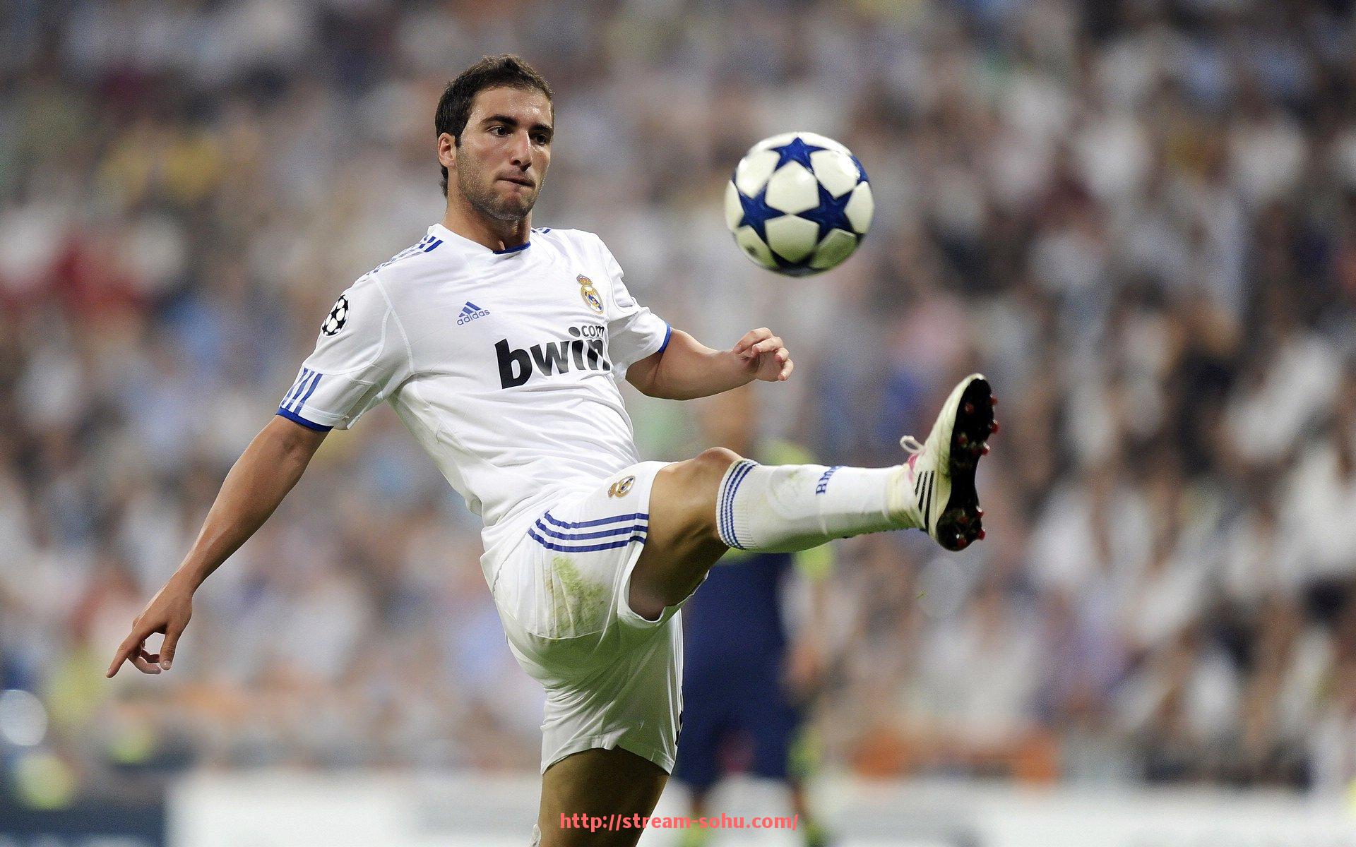 搜狐体育直播-欧冠中的尤文图斯与拜仁慕尼黑的对决